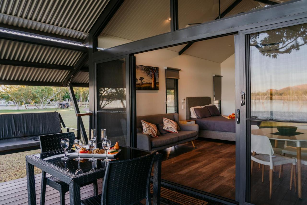 Kimberleyland Waterfront Holiday Park คูนันเนอร์รา ภายนอก รูปภาพ